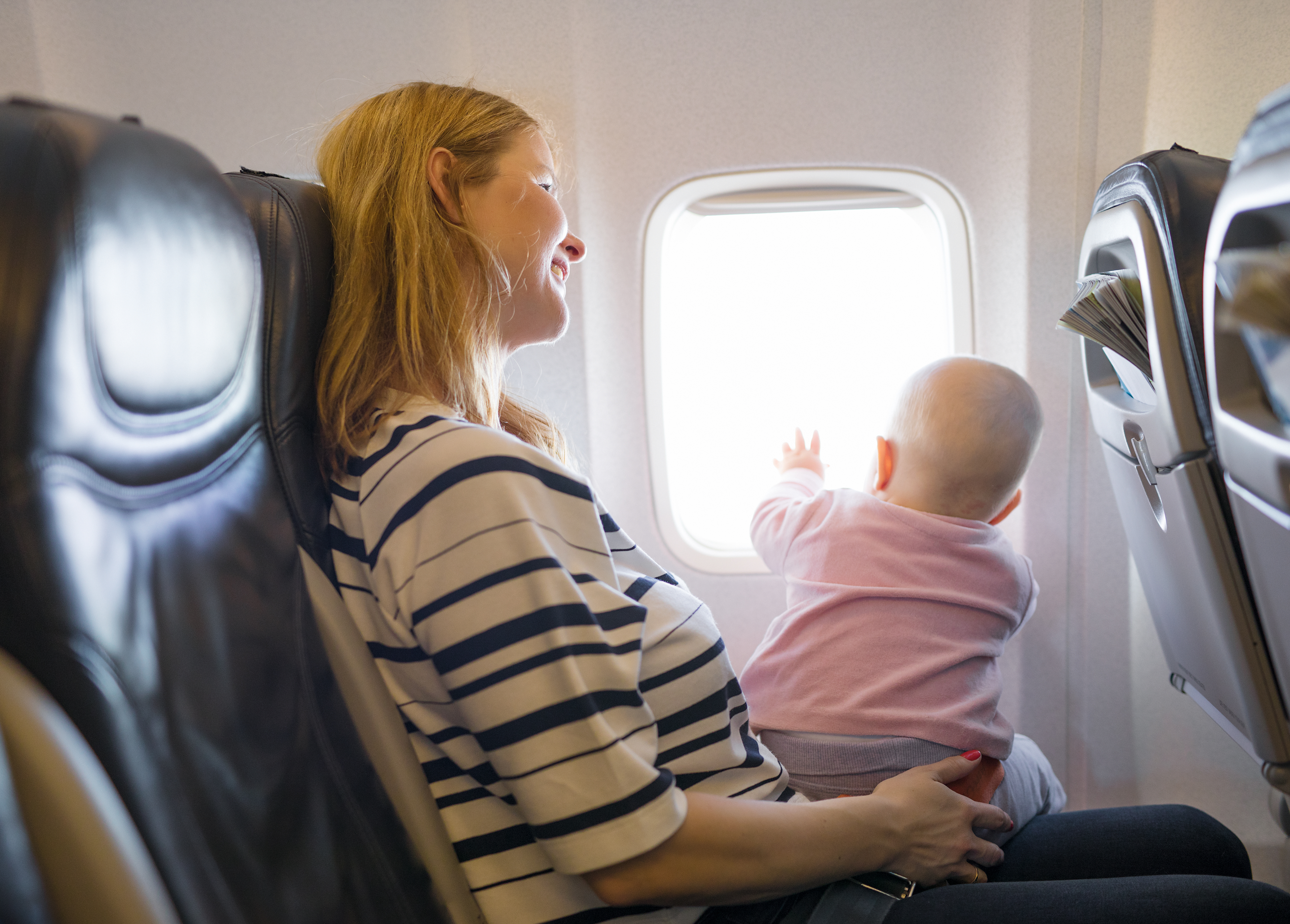 Tips for making plane travel with a baby less scary | Grok Nation
